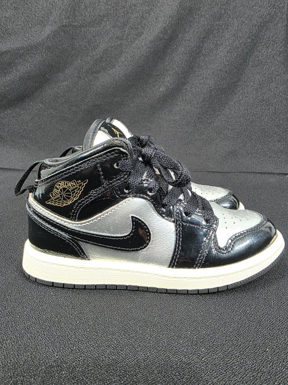 Nike Air Jordan 1 Mid SE Leather Black Metallic Silver Preschool 13C